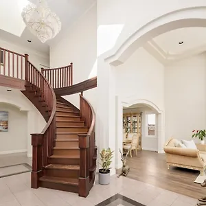 Homestay West Coast Cozy, Richmond